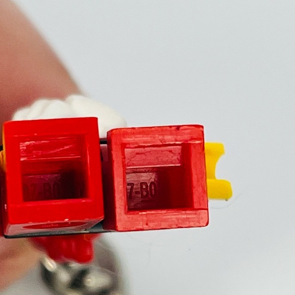 Lego City Holiday SANTA CLAUS Minifigure Keychain Christmas RETIRED - Picture 4 of 4